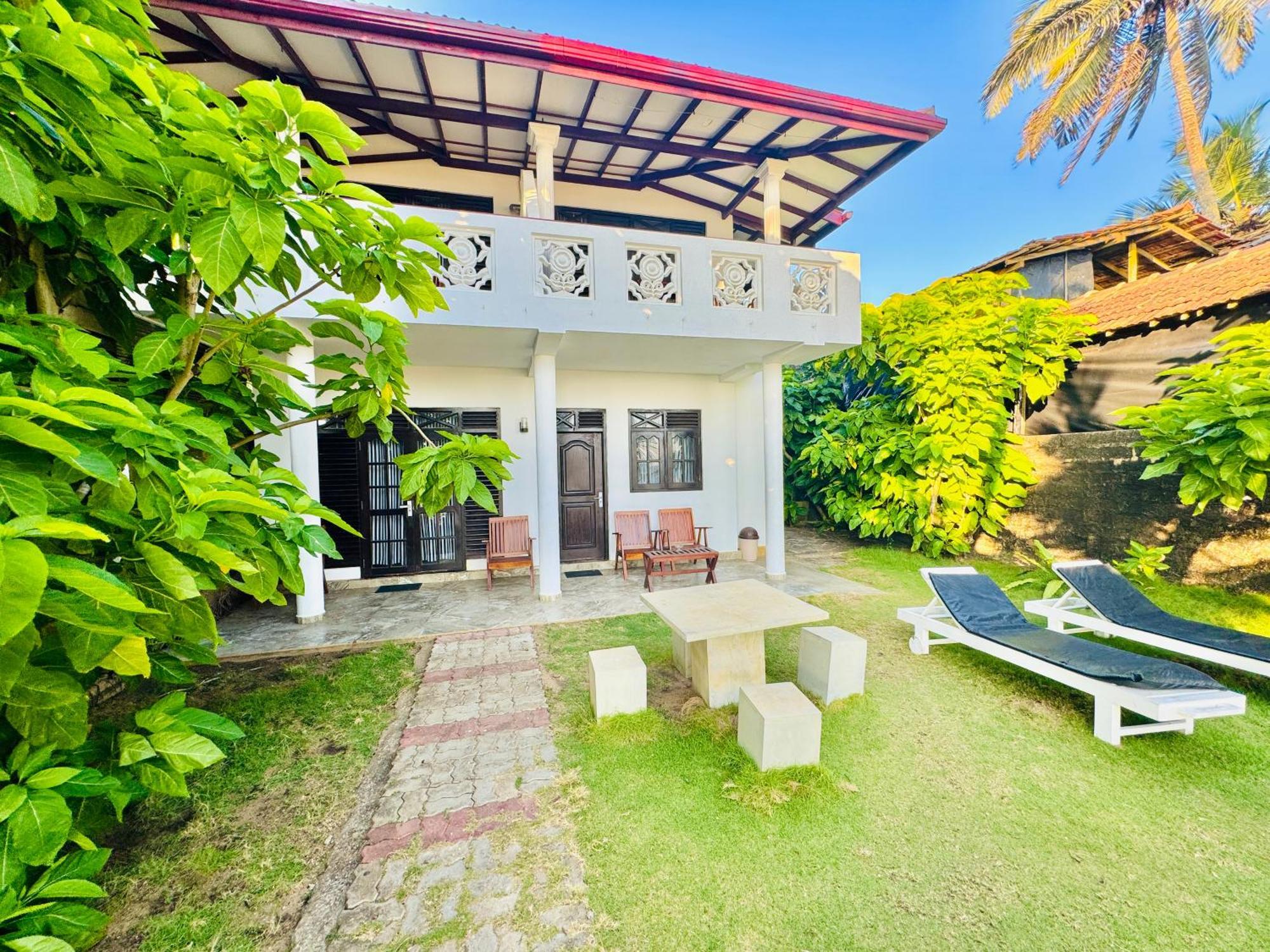 Il Nido Beach Home Galle Ngoại thất bức ảnh