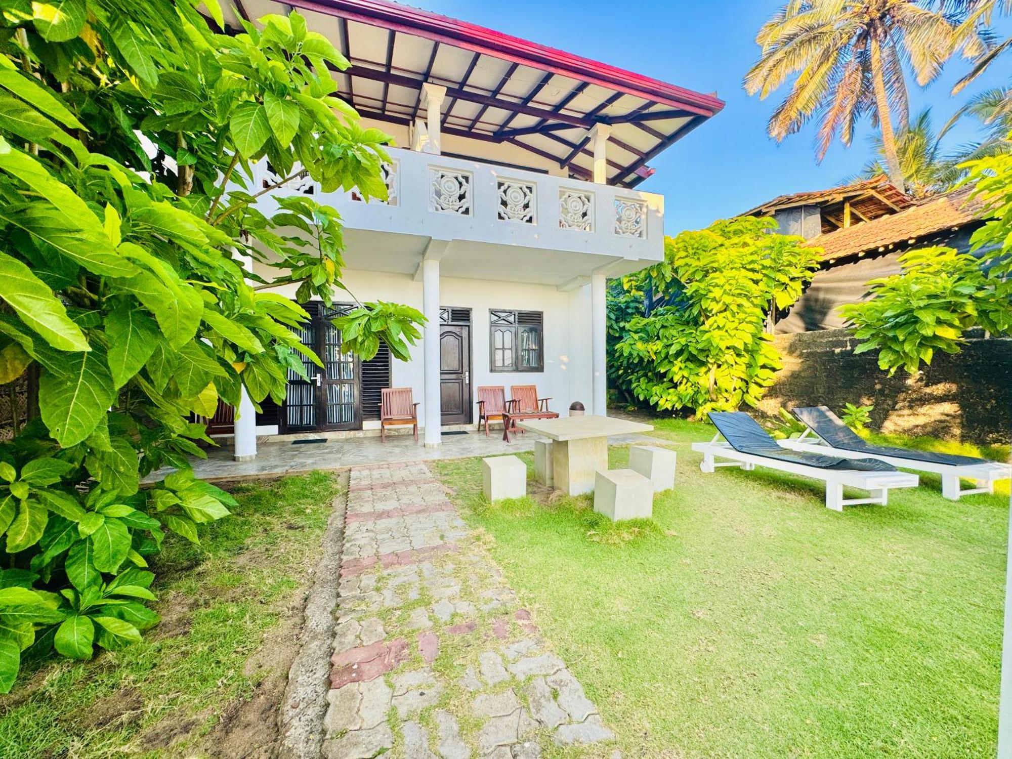Il Nido Beach Home Galle Ngoại thất bức ảnh